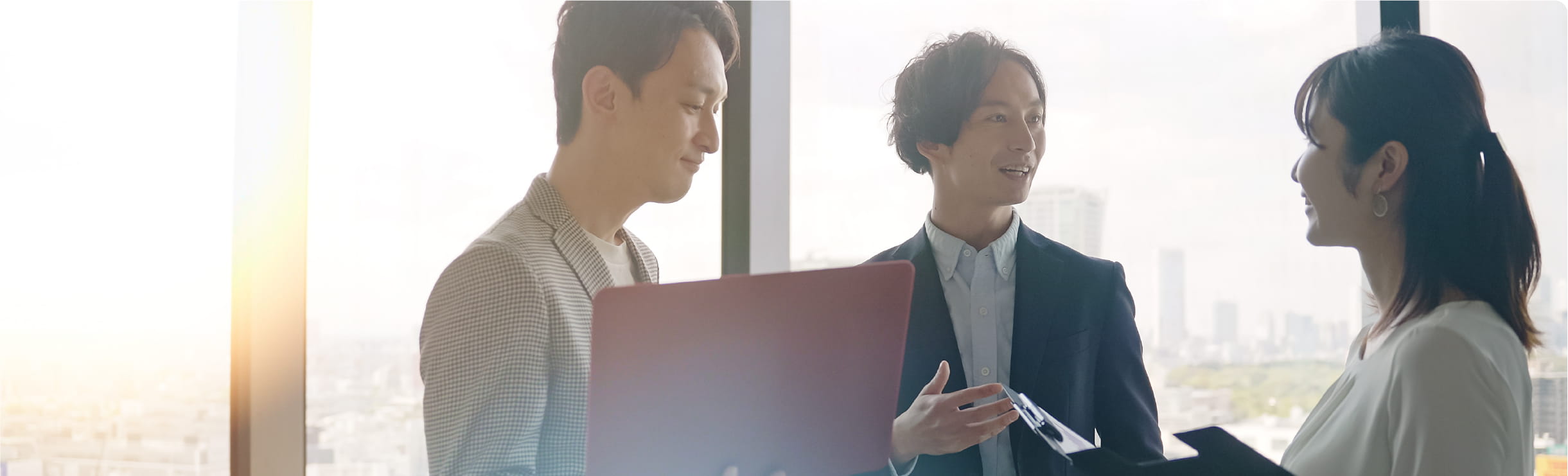 わたしたちがハウススタジオのピックアップとご紹介をいたします